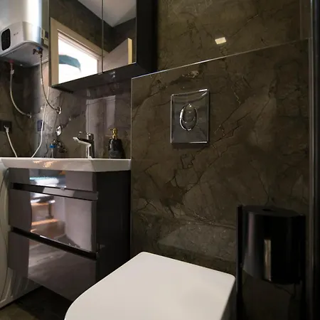 Lux Anya - Private Garden & Garage Space * Split